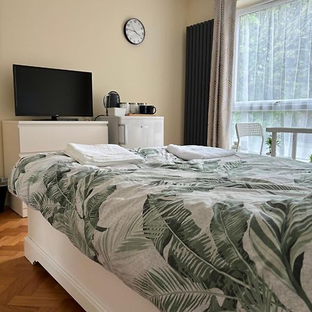 Wembley Stadium Large Double Room لندن المظهر الخارجي الصورة