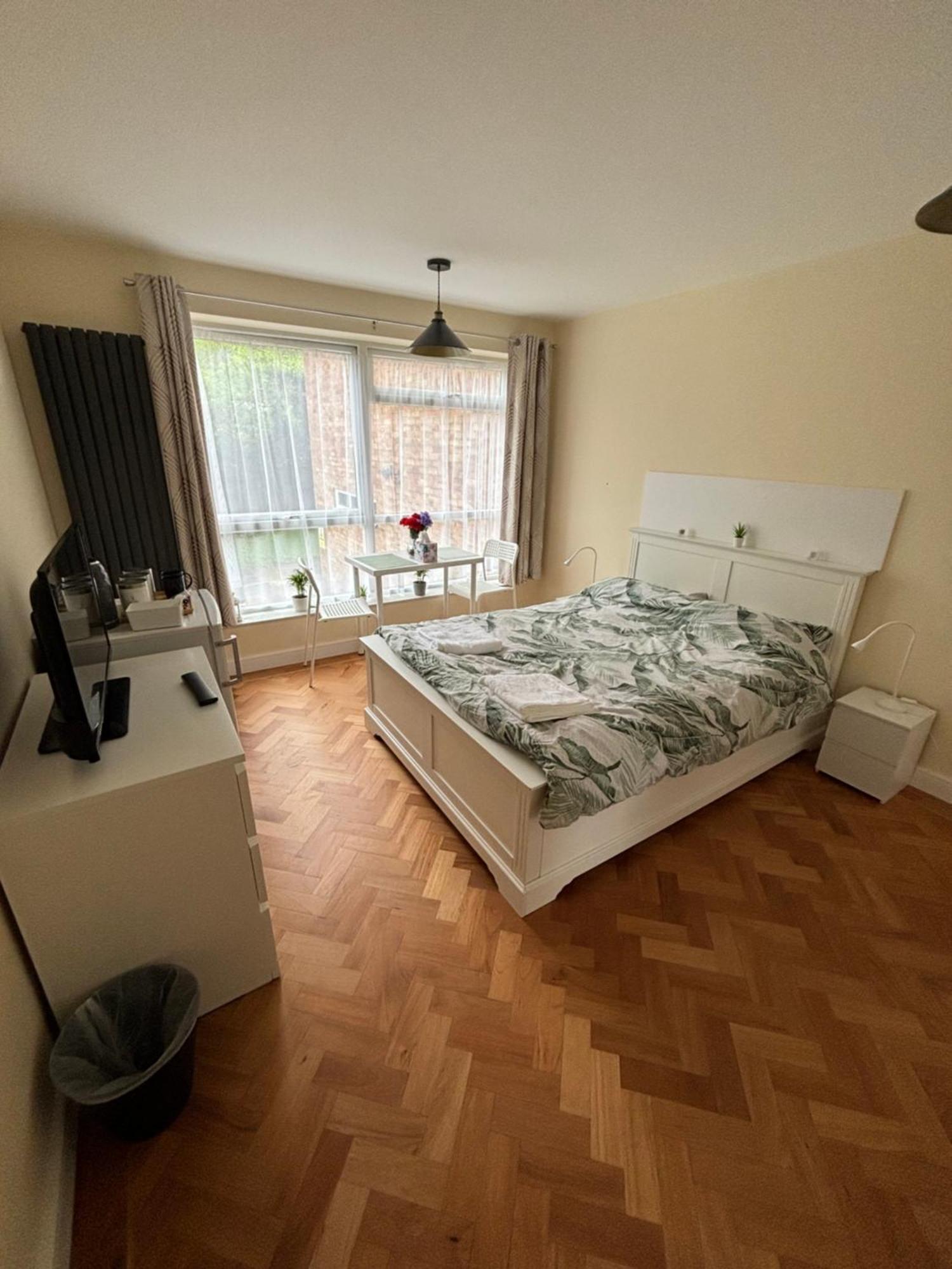 Wembley Stadium Large Double Room لندن المظهر الخارجي الصورة
